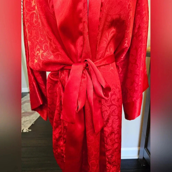 Victoria's Secret Gold Label Vintage Red Kimono Robe with belt and pockets - Picture 10 of 10